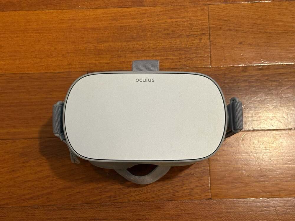 Oculus Go Standalone All-in-One Virtual Reality Headset